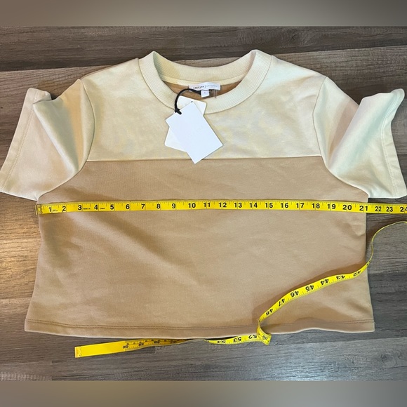 NWT Grey Lab Colorblock Cropped Top SZ L - Picture 6 of 11